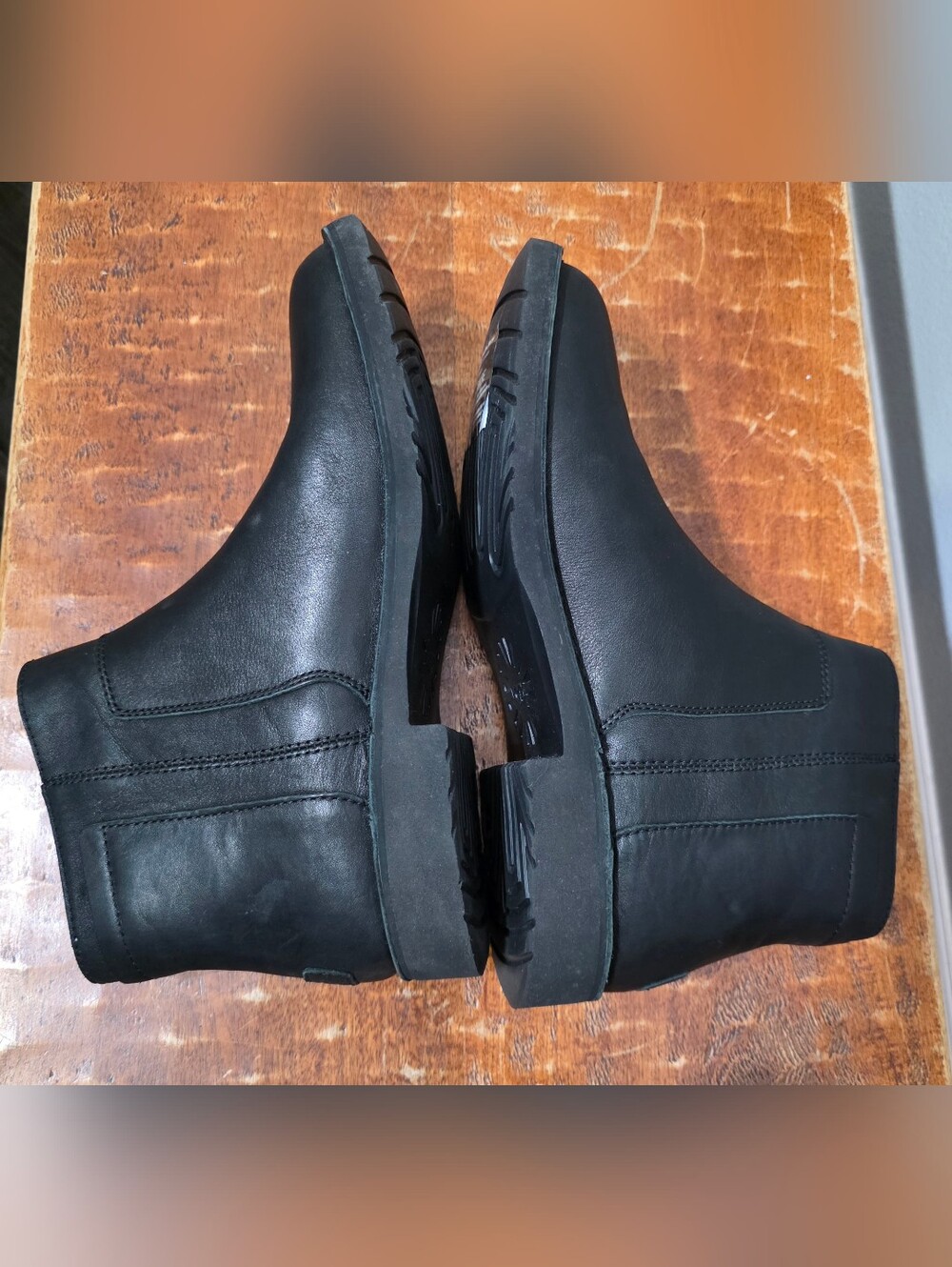 Womens UGG Leather Boots